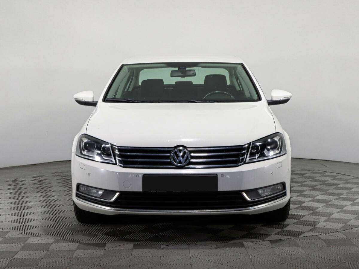 Volkswagen Passat 2014 года с пробегом. Фото: #1