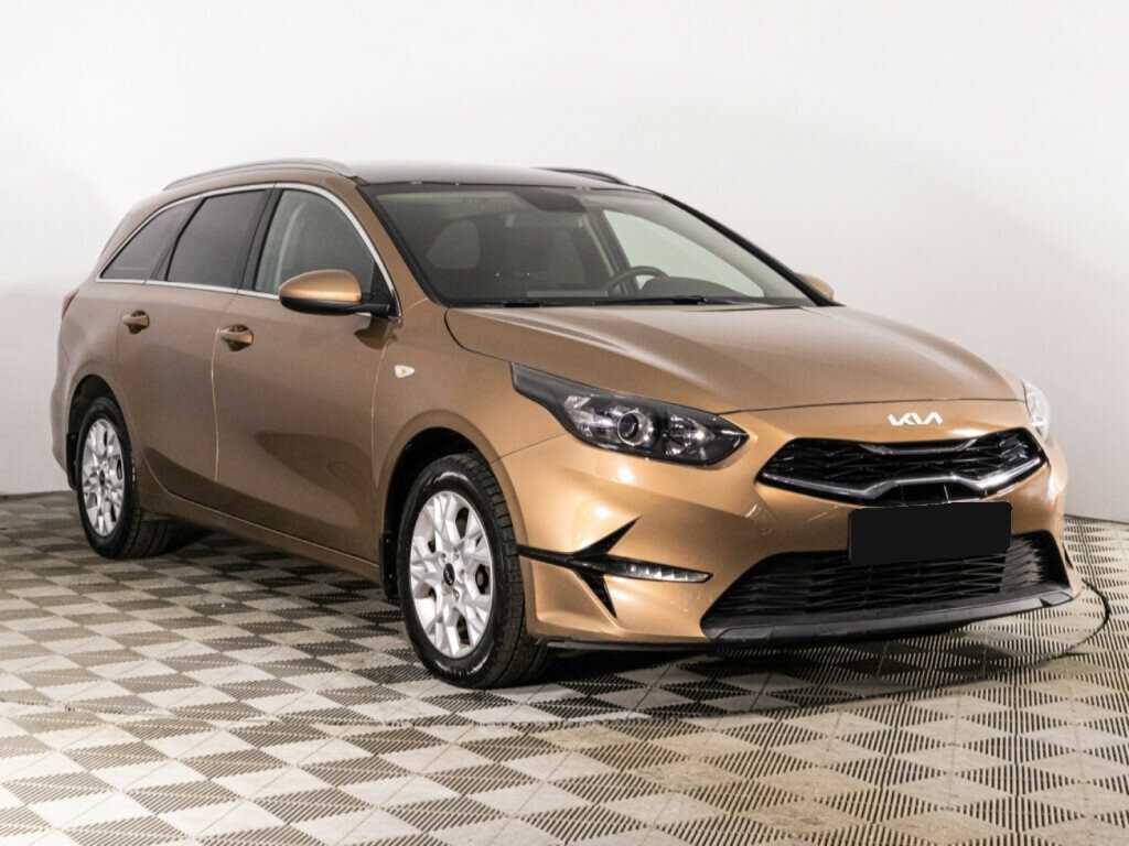 Kia Ceed 2021 года с пробегом. Фото: #2