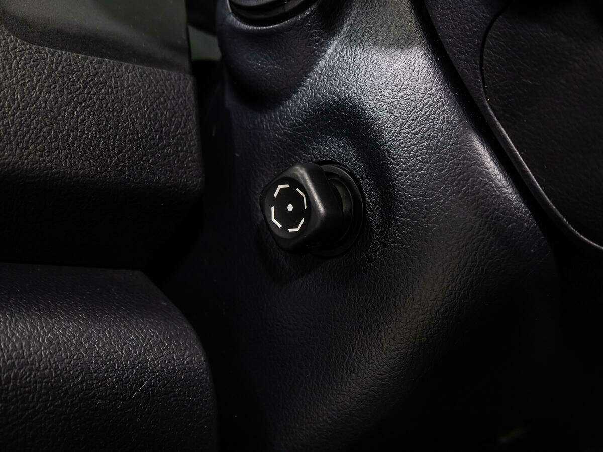 Toyota Camry 2013 года с пробегом. Фото: #17