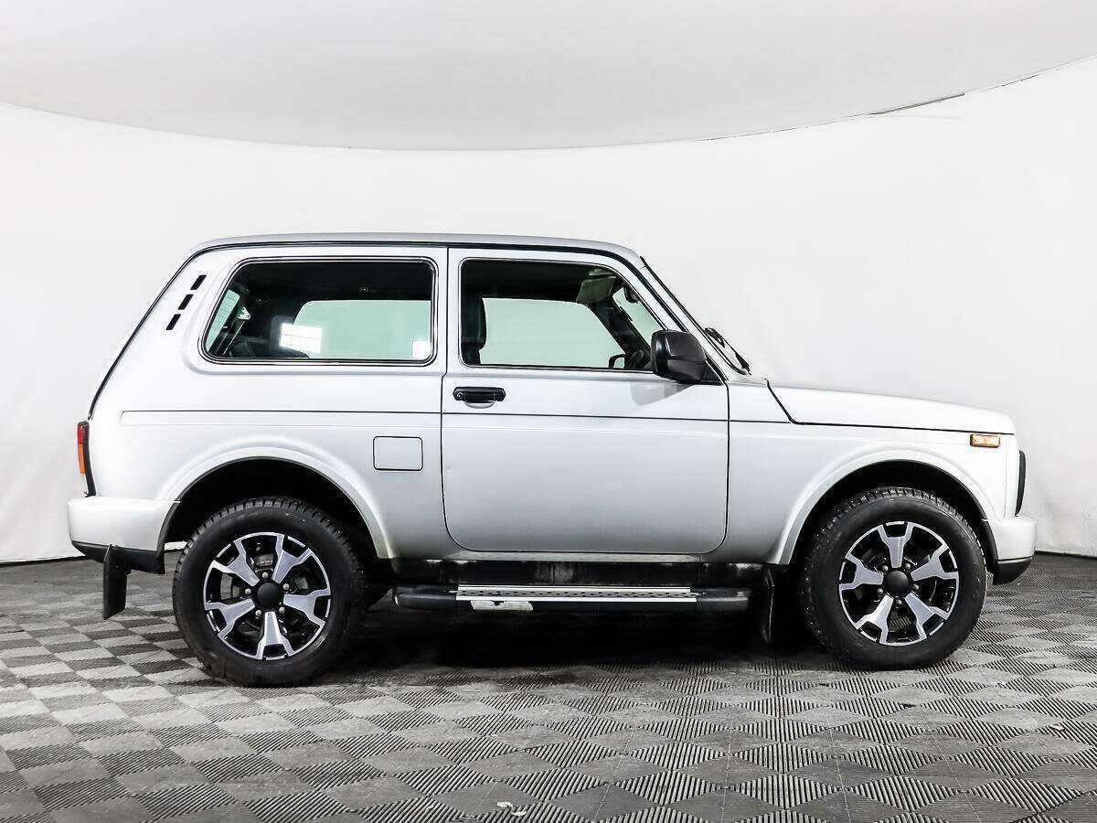 Lada (ВАЗ) 2121 (4x4) 2018 года с пробегом. Фото: #2