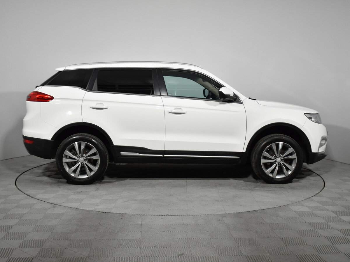 Geely Atlas 2020 года с пробегом. Фото: #3