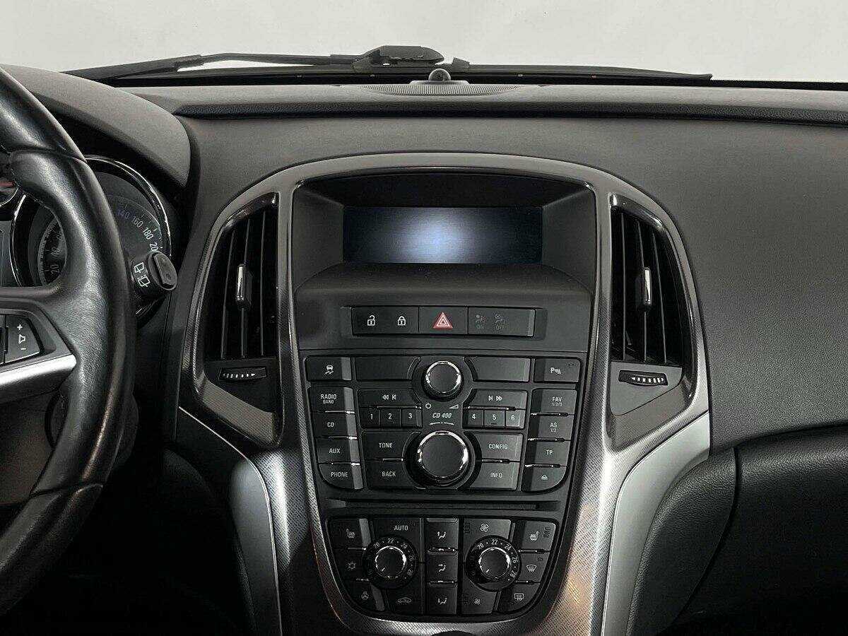 Opel Astra 2012 года с пробегом. Фото: #11