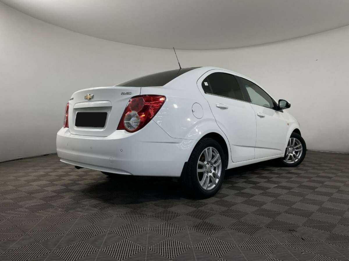 Chevrolet Aveo 2015 года с пробегом. Фото: #3