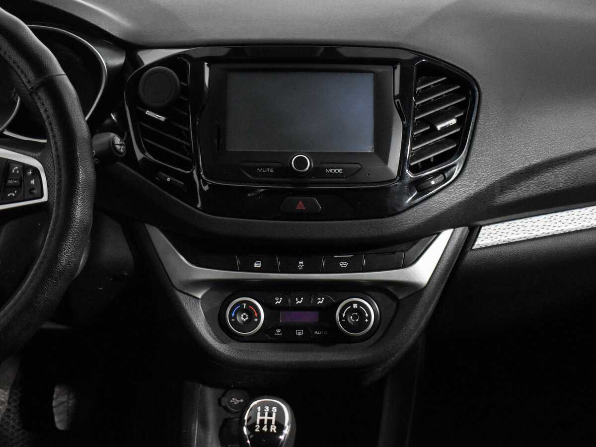 Lada (ВАЗ) Vesta 2019 года с пробегом. Фото: #13