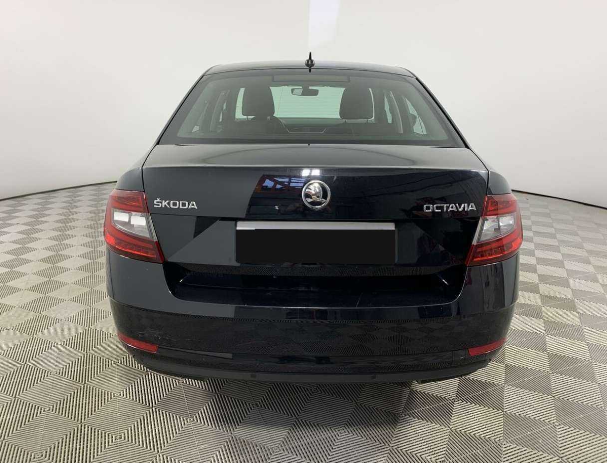 Skoda Octavia 2018 года с пробегом. Фото: #5
