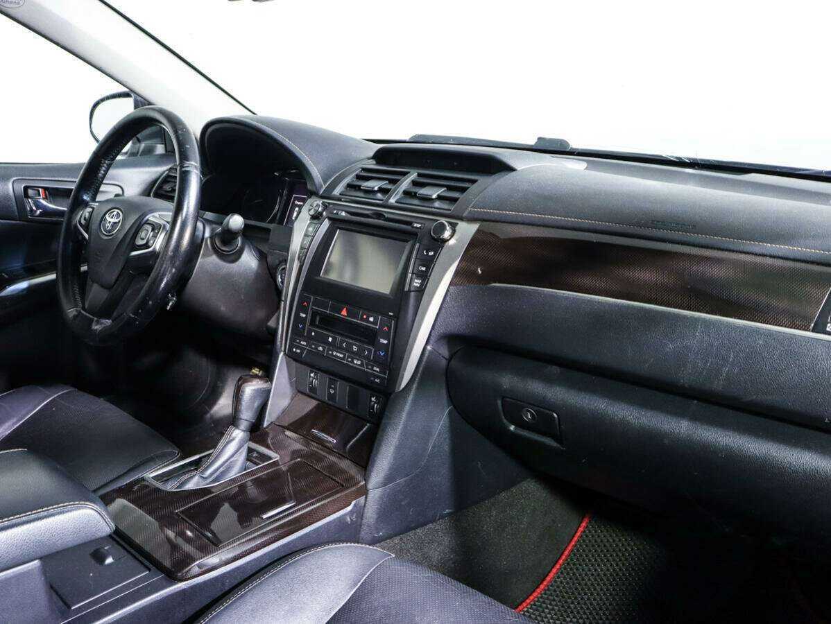 Toyota Camry 2016 года с пробегом. Фото: #5