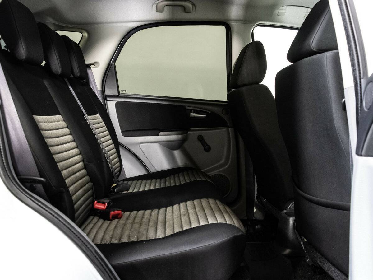 Suzuki SX4 2012 года с пробегом. Фото: #14