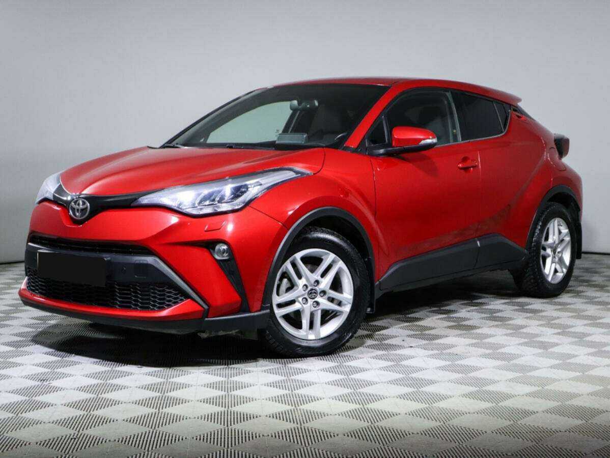 Toyota C-HR 2019 года с пробегом. Посмотреть фото