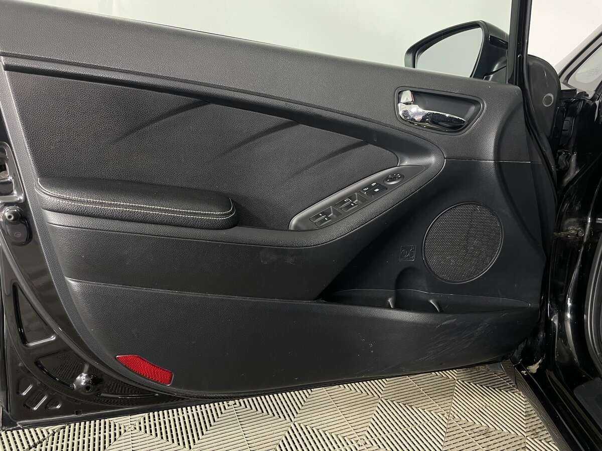 Kia Cerato 2015 года с пробегом. Фото: #18