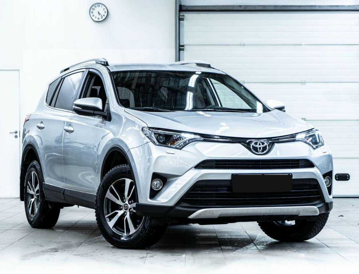 Toyota RAV4 2016 года с пробегом. Фото: #1