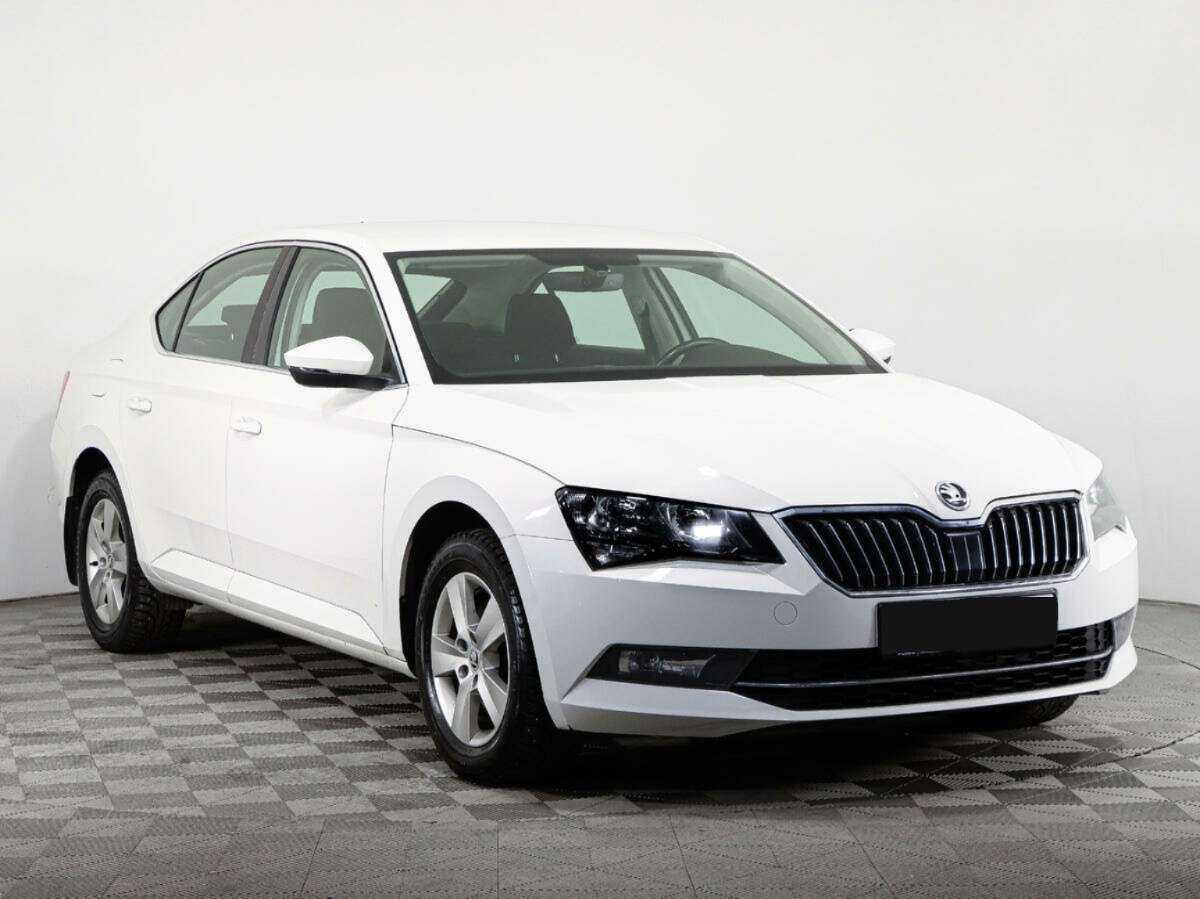 Skoda Superb 2016 года с пробегом. Фото: #2