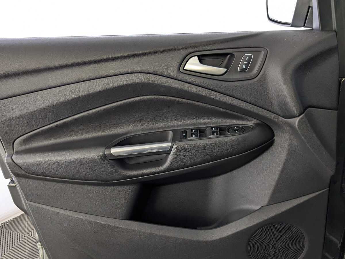 Ford Kuga 2018 года с пробегом. Фото: #18