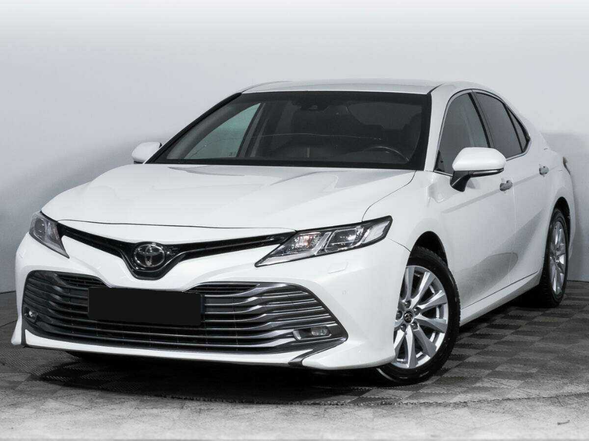 Toyota Camry 2019 года с пробегом. Посмотреть фото