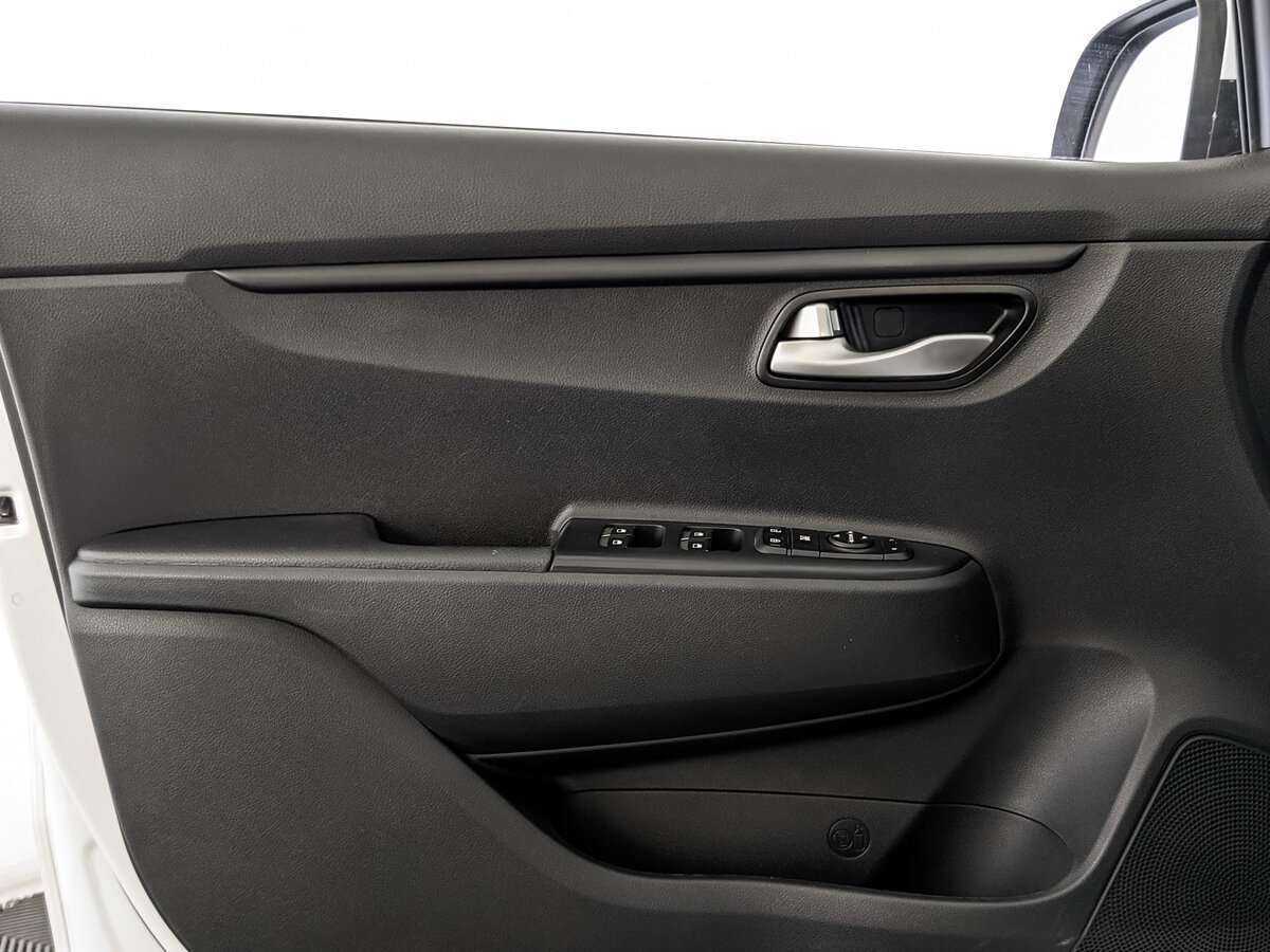 Kia Rio 2021 года с пробегом. Фото: #18