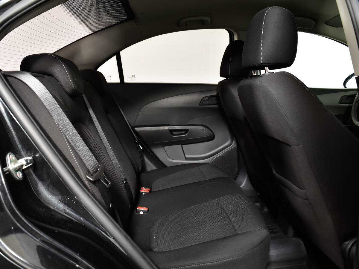 Chevrolet Aveo 2014 года с пробегом. Фото: #9