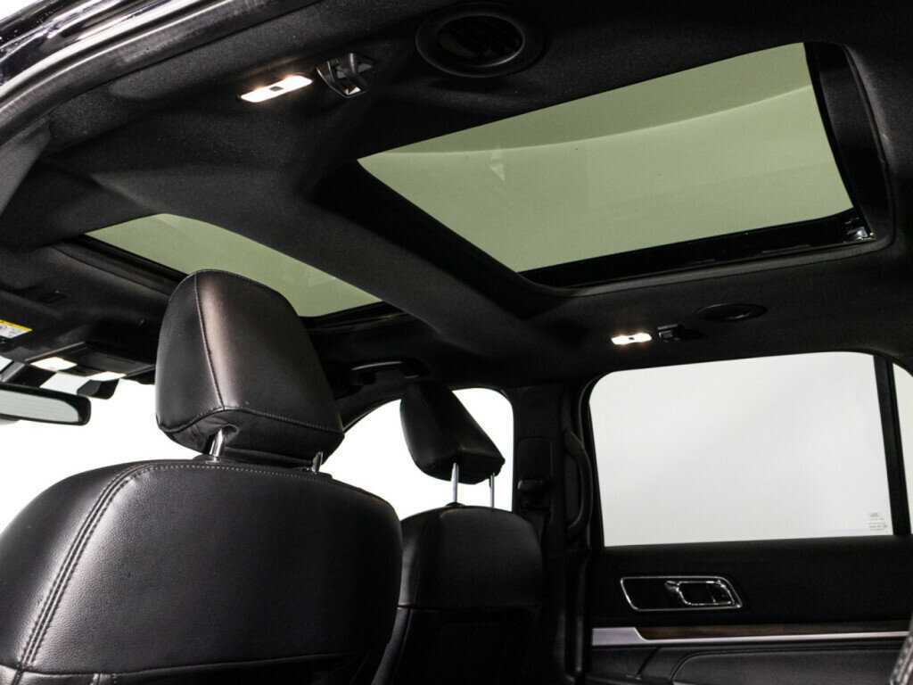 Ford Explorer 2018 года с пробегом. Фото: #14