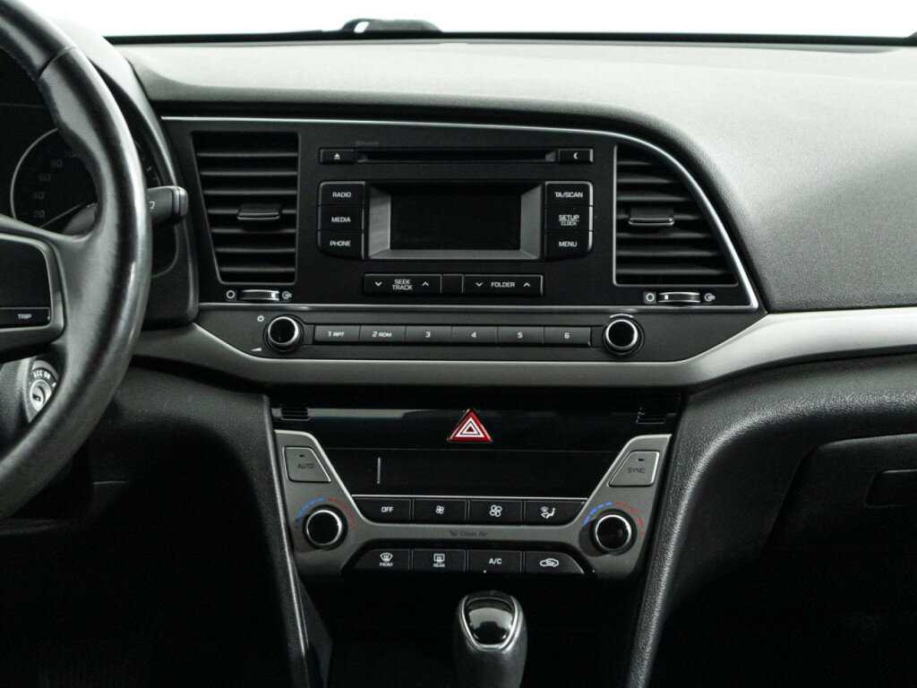 Hyundai Elantra 2017 года с пробегом. Фото: #13