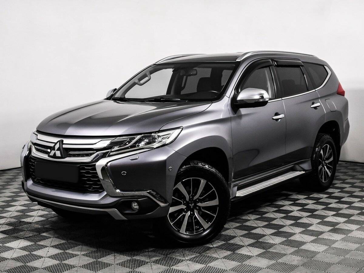 Mitsubishi Pajero Sport 2017 года с пробегом. Фото: #0