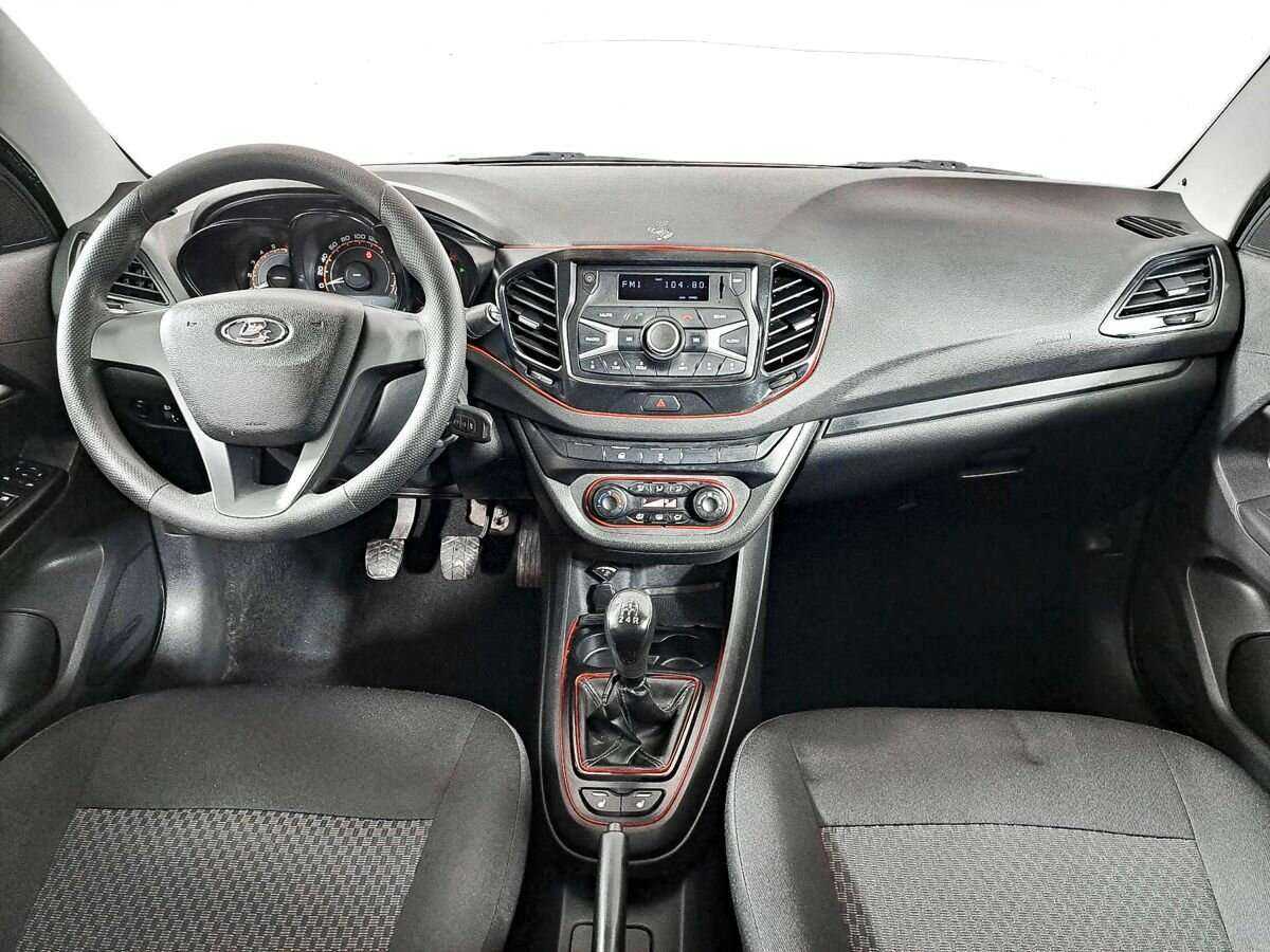 Lada (ВАЗ) Vesta 2018 года с пробегом. Фото: #11