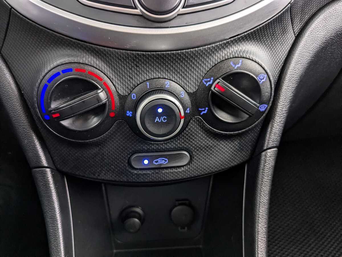 Hyundai Solaris 2014 года с пробегом. Фото: #16