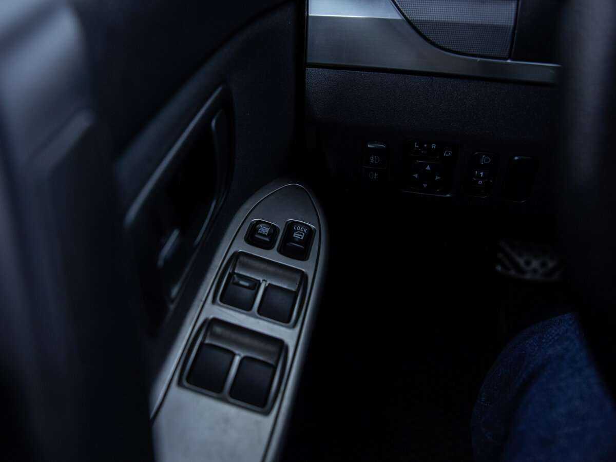 Mitsubishi Pajero 2012 года с пробегом. Фото: #8