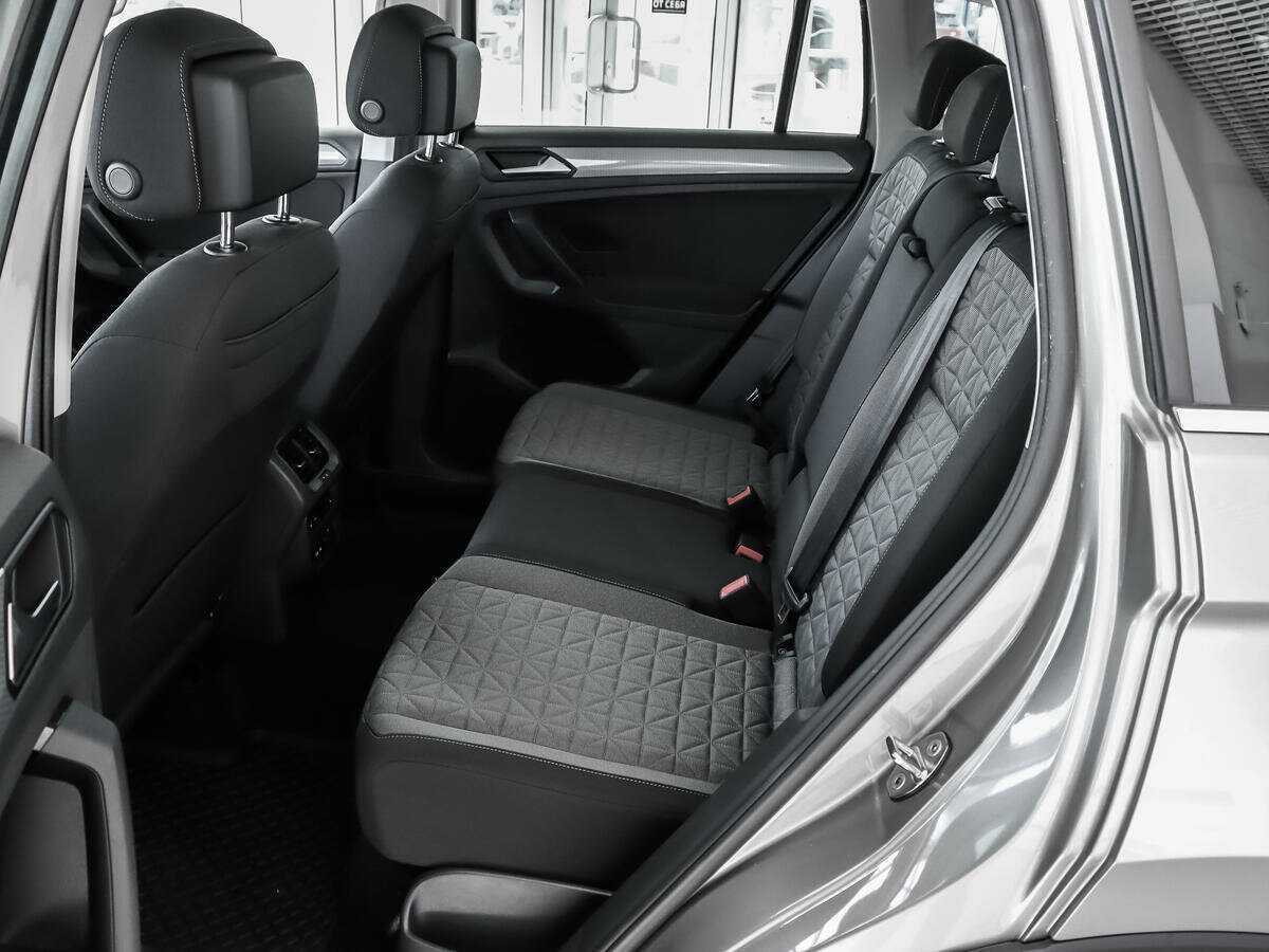 Volkswagen Tiguan 2021 года с пробегом. Фото: #9