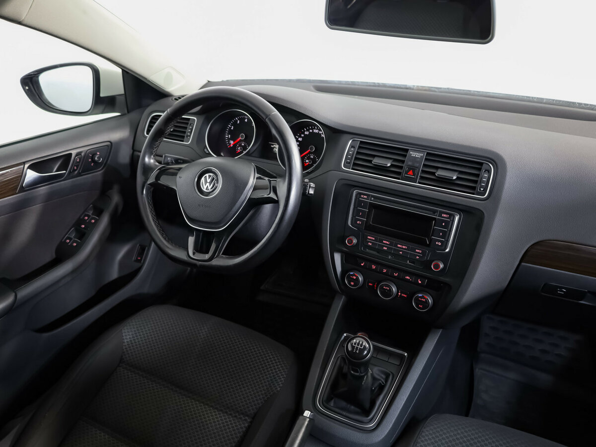 Volkswagen Jetta 2015 года с пробегом. Фото: #6