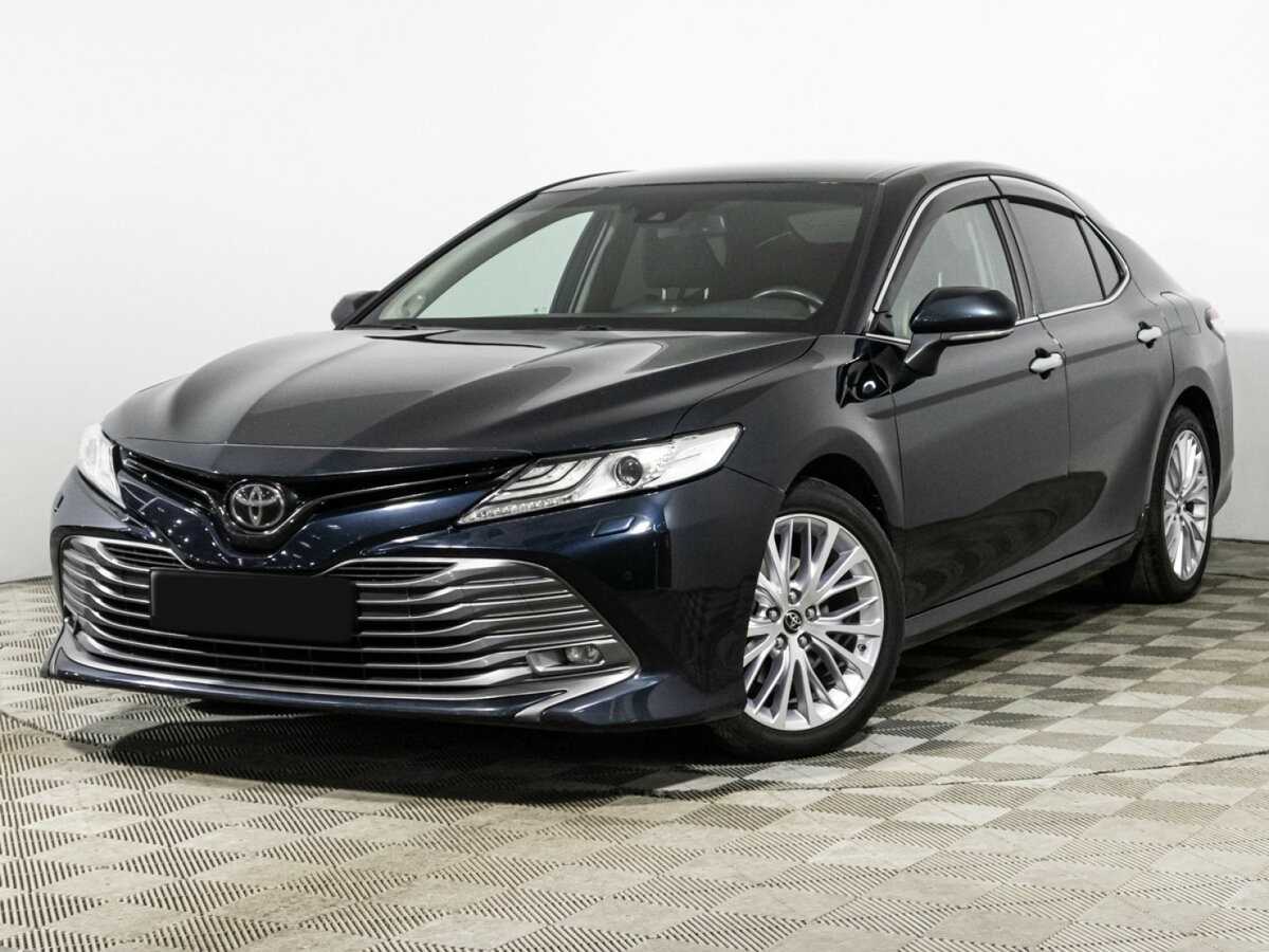 Toyota Camry 2018 года с пробегом. Посмотреть фото