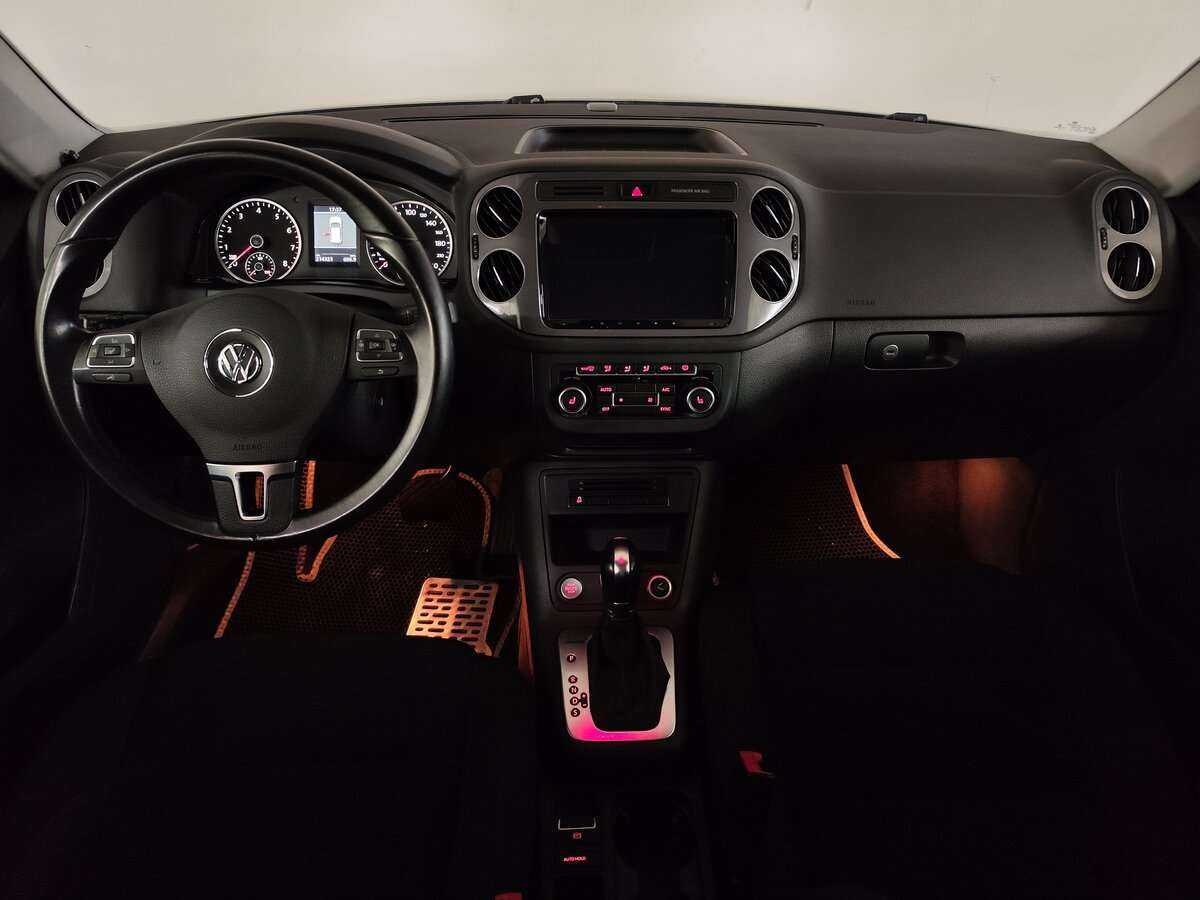 Volkswagen Tiguan 2012 года с пробегом. Фото: #4