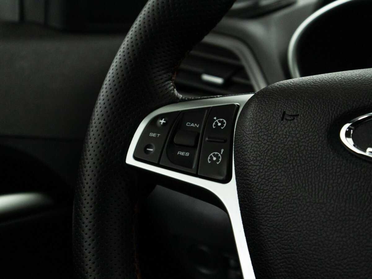 Lada (ВАЗ) Vesta 2019 года с пробегом. Фото: #17