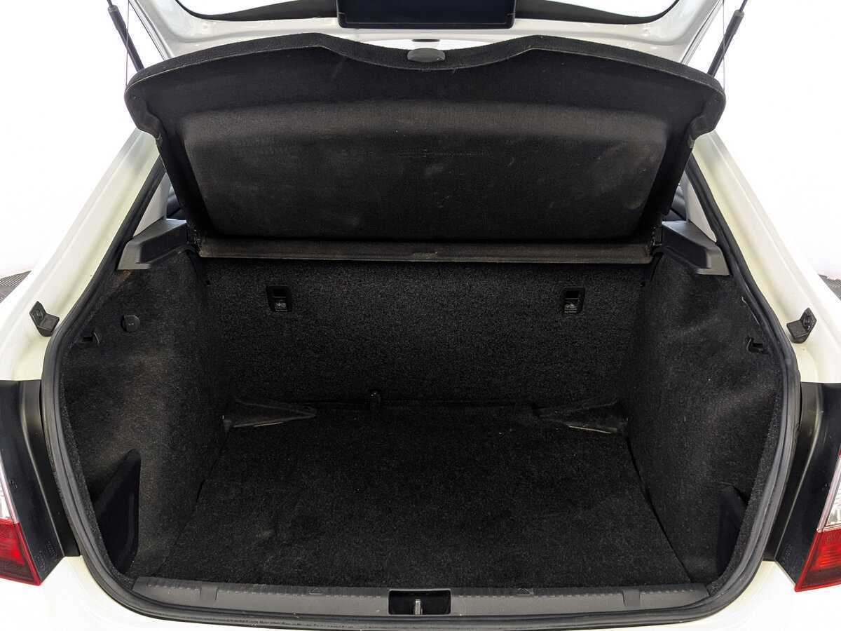 Skoda Rapid 2019 года с пробегом. Фото: #9