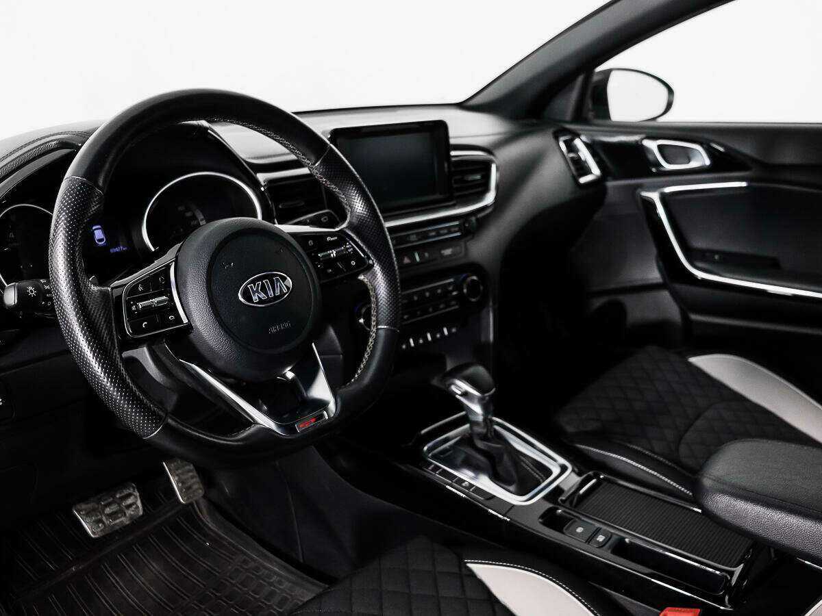 Kia Proceed 2019 года с пробегом. Фото: #8