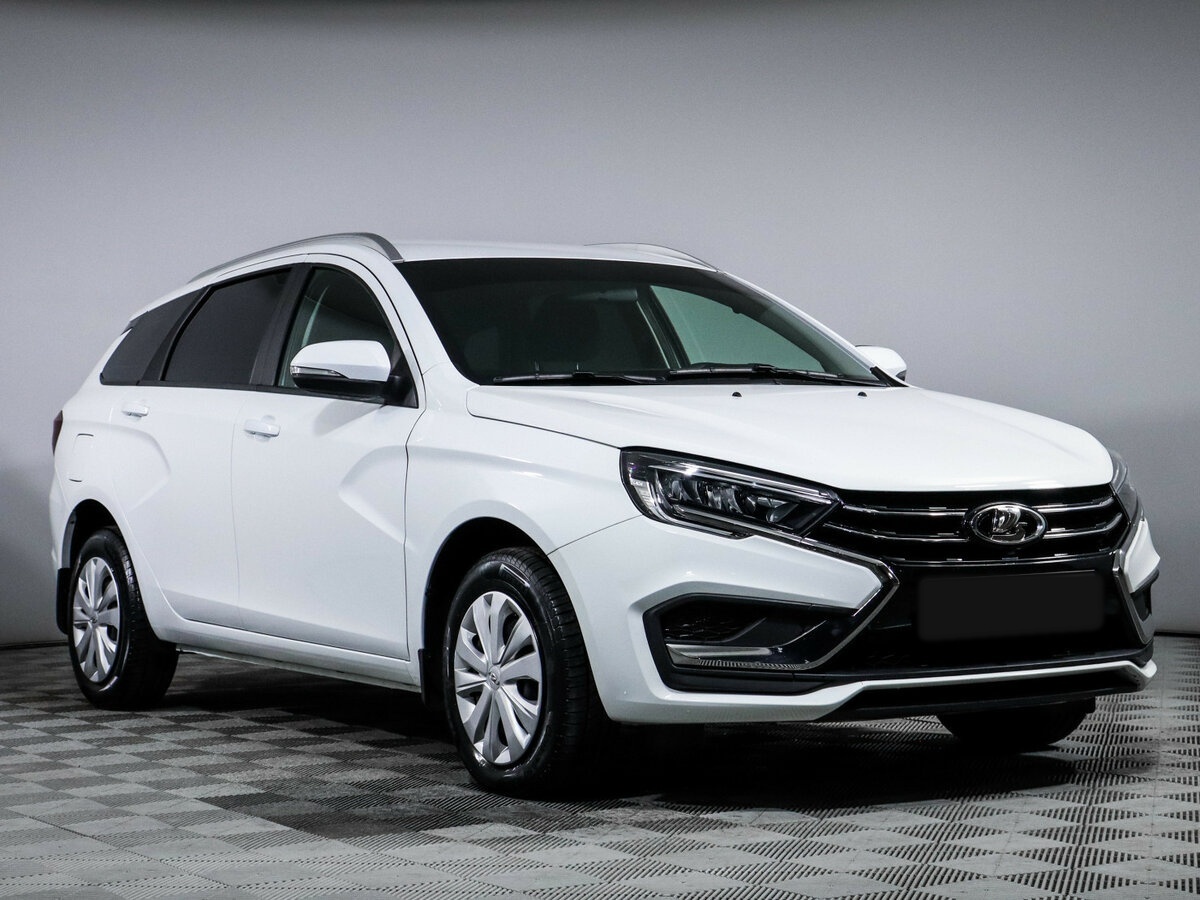 Lada (ВАЗ) Vesta 2024 года с пробегом. Фото: #2