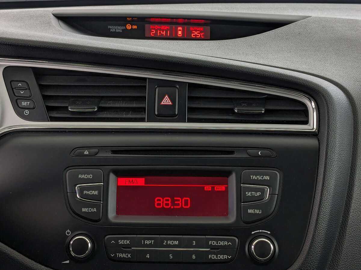 Kia Ceed 2017 года с пробегом. Фото: #12