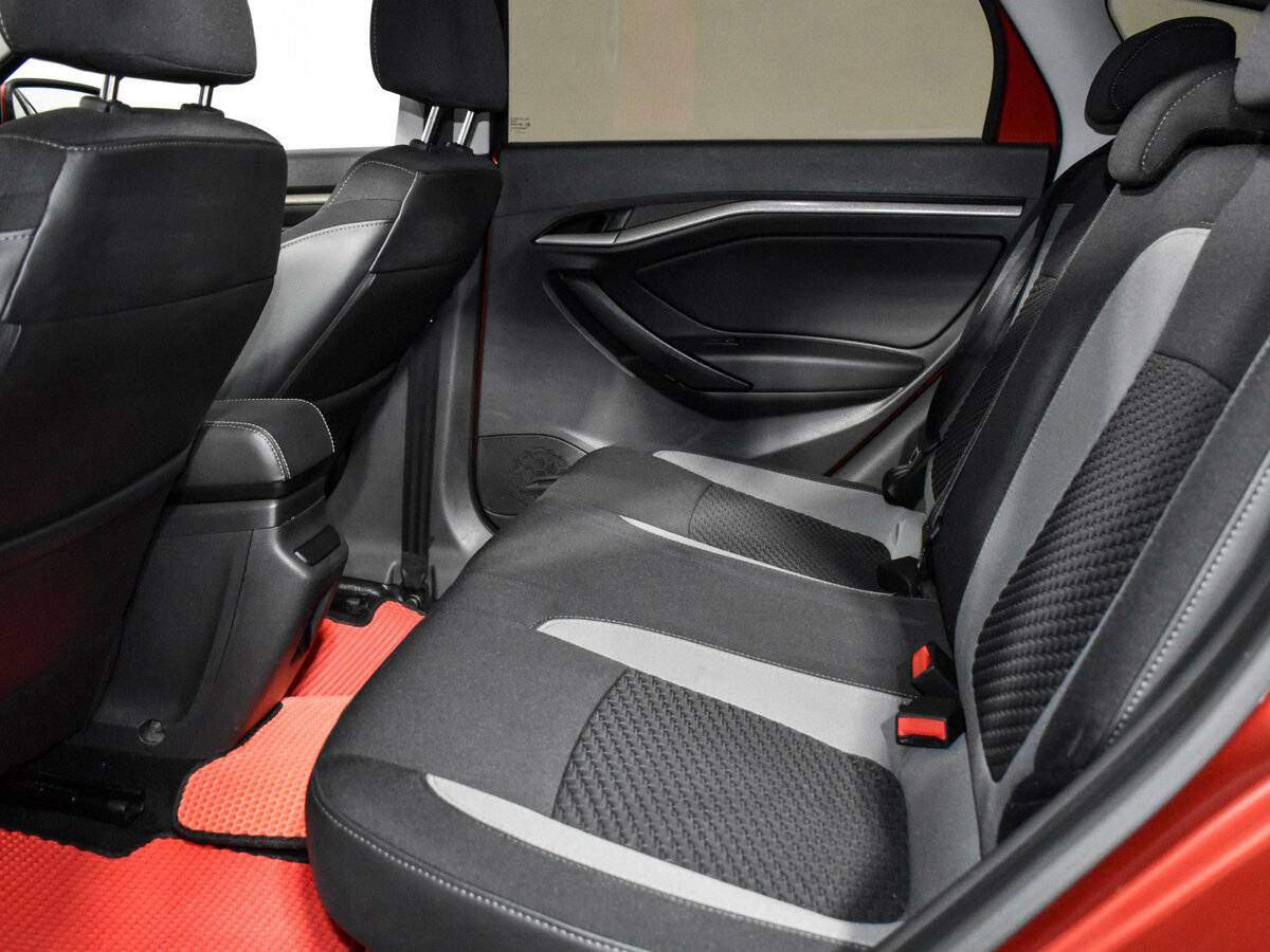 Lada (ВАЗ) Vesta 2018 года с пробегом. Фото: #8