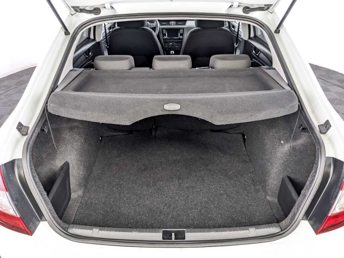 Skoda Rapid 2019 года с пробегом. Фото: #9