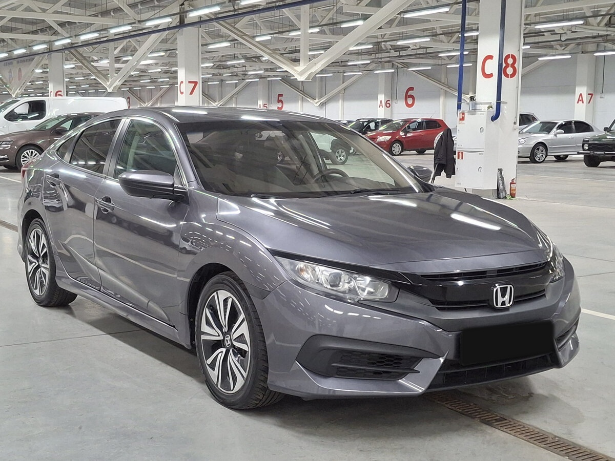 Honda Civic 2016 года с пробегом. Фото: #2