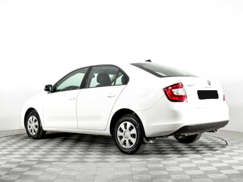 Skoda Rapid 2018 года с пробегом. Фото: #6