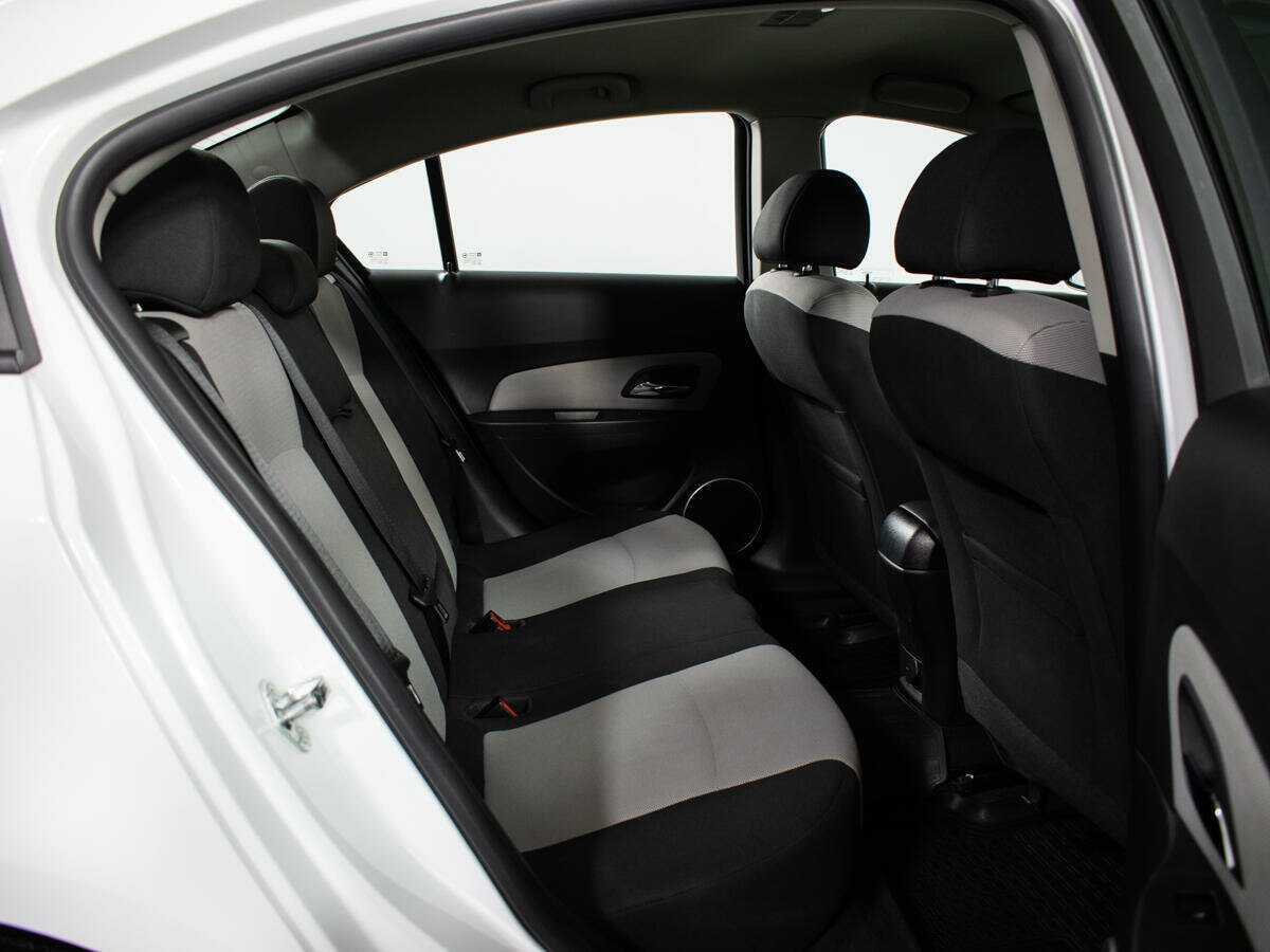 Chevrolet Cruze 2013 года с пробегом. Фото: #9