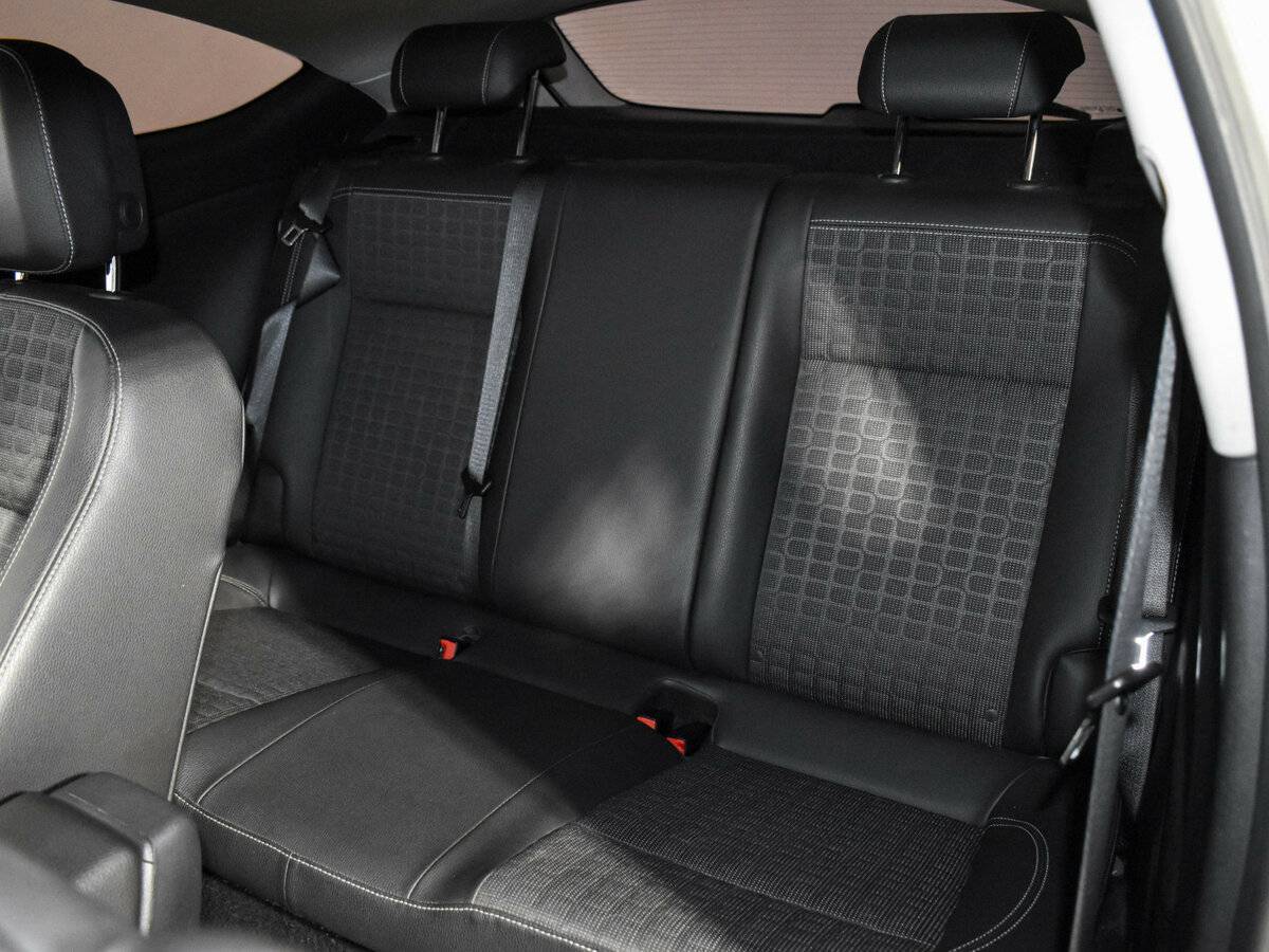 Opel Astra 2012 года с пробегом. Фото: #10