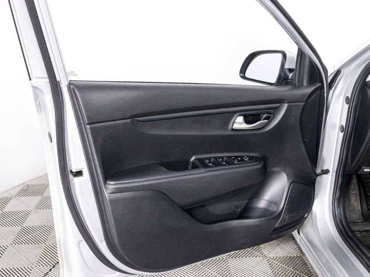 Kia Rio 2020 года с пробегом. Фото: #25