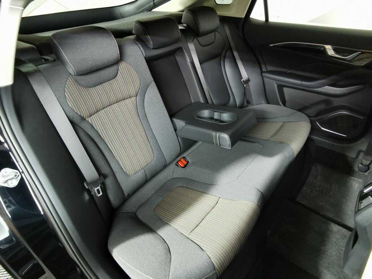 FAW Bestune B70 2023 года с пробегом. Фото: #9