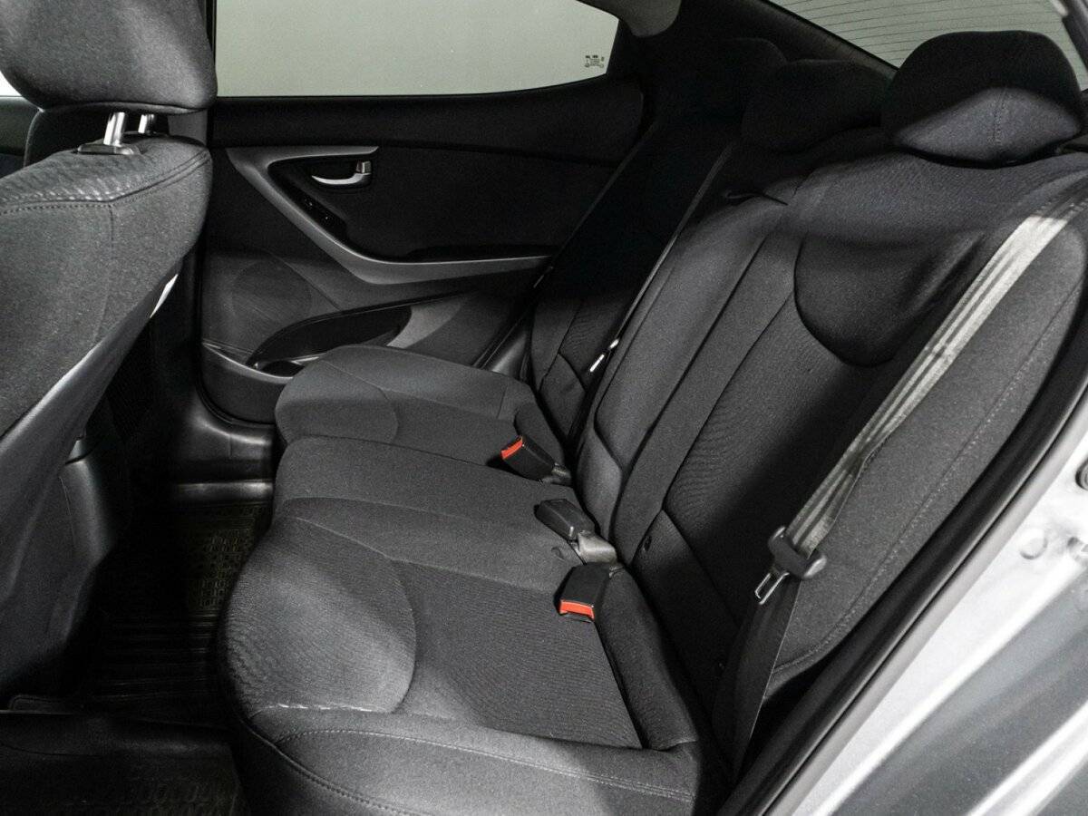 Hyundai Elantra 2015 года с пробегом. Фото: #9