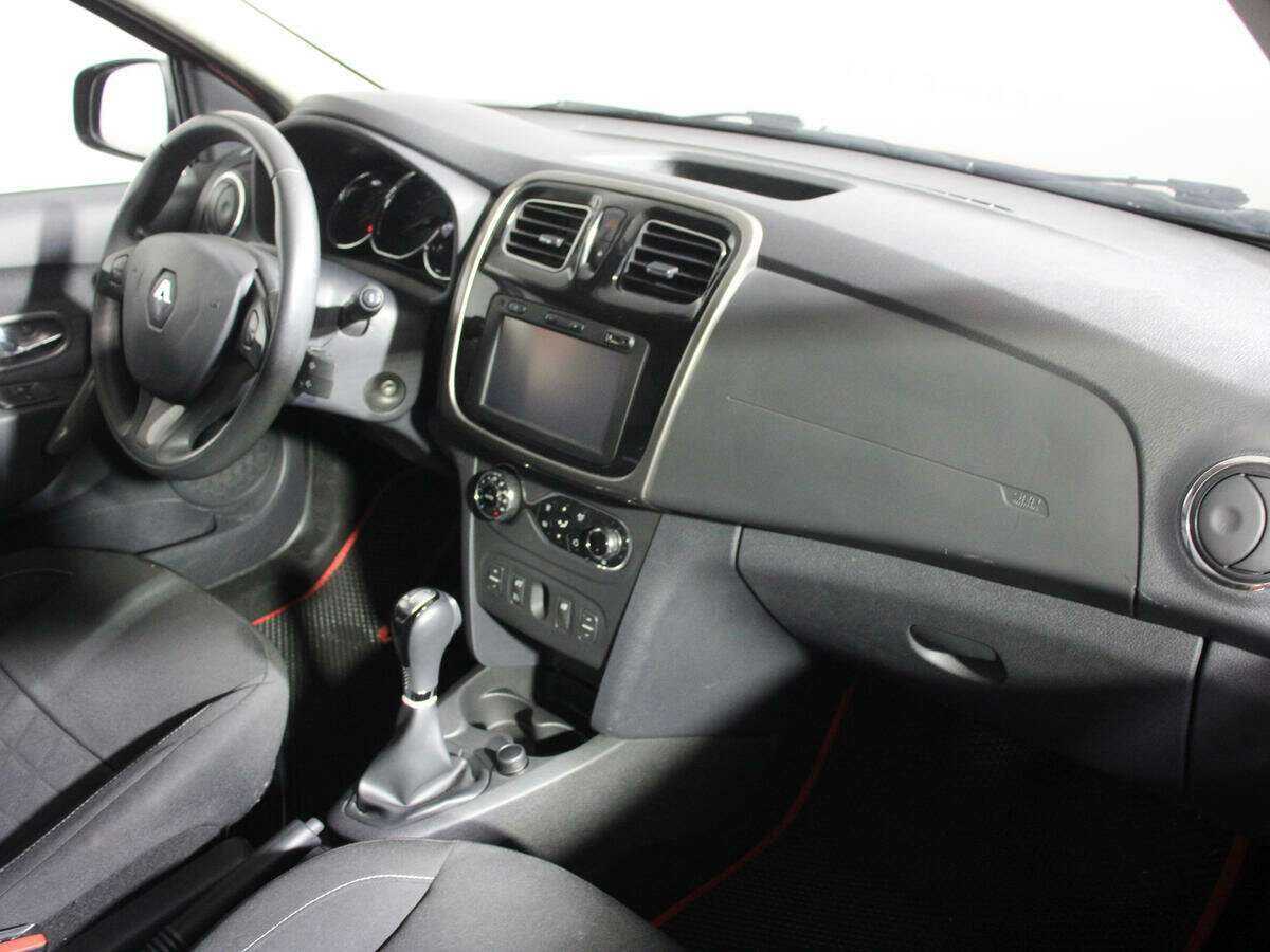 Renault Sandero 2015 года с пробегом. Фото: #6