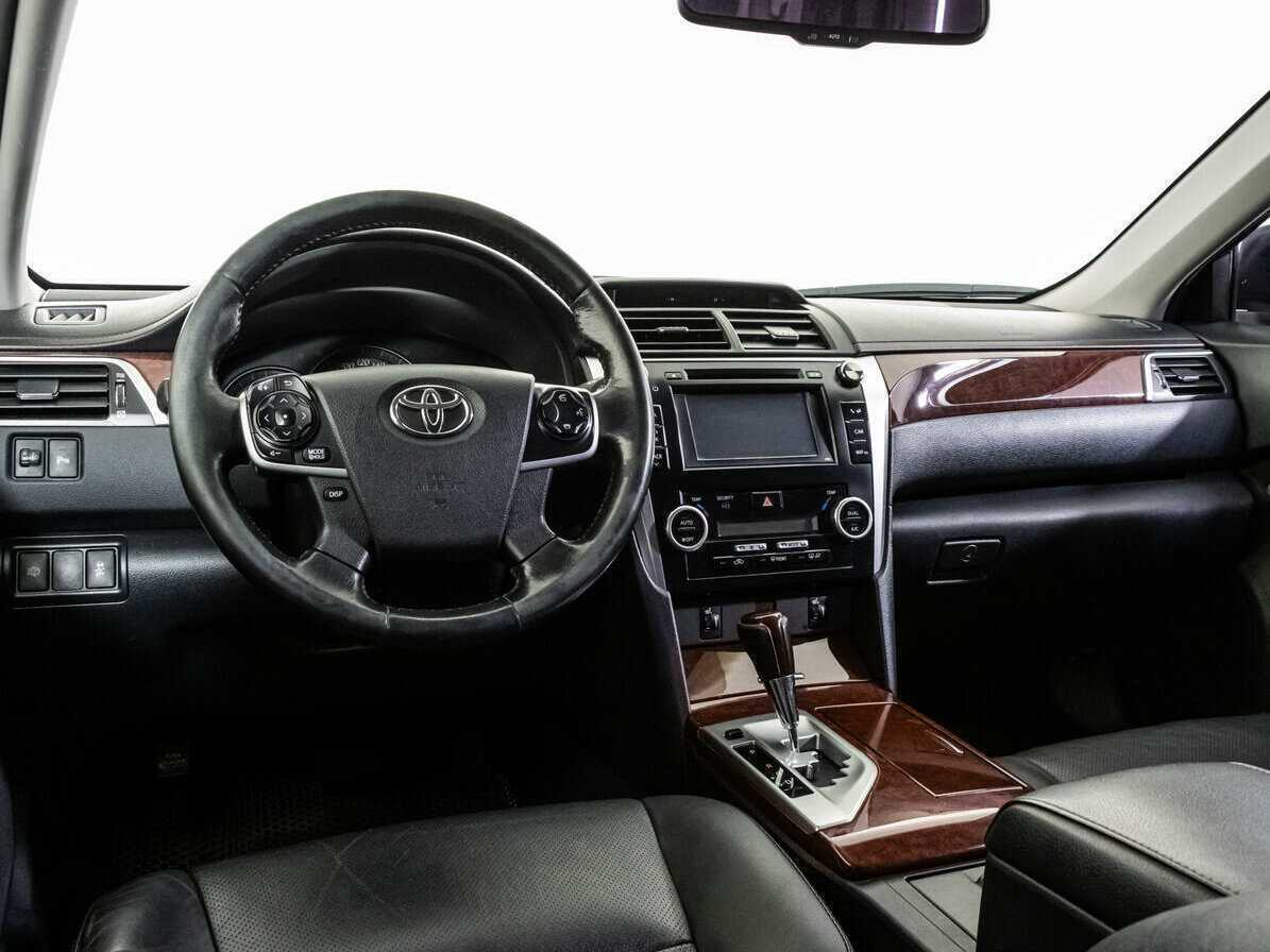 Toyota Camry 2014 года с пробегом. Фото: #8