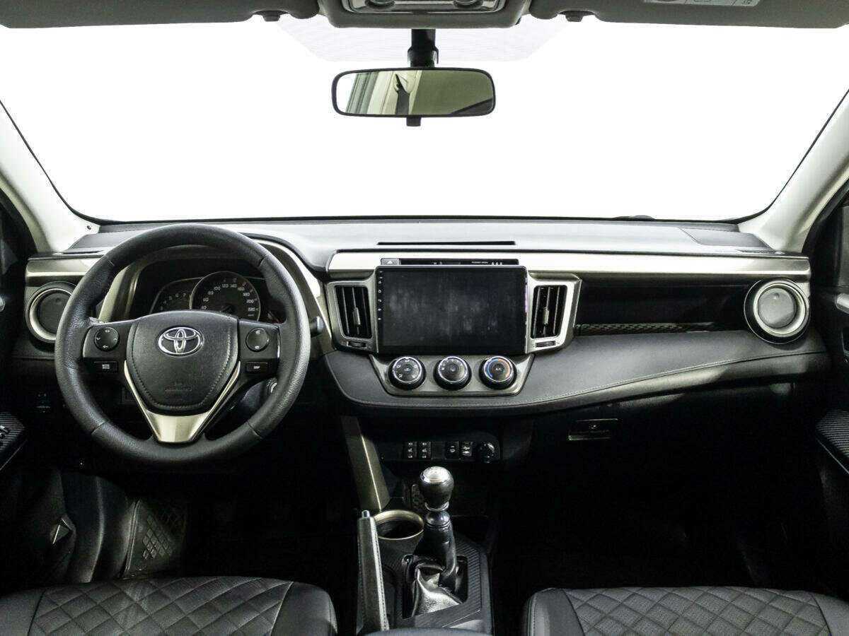 Toyota RAV4 2013 года с пробегом. Фото: #12