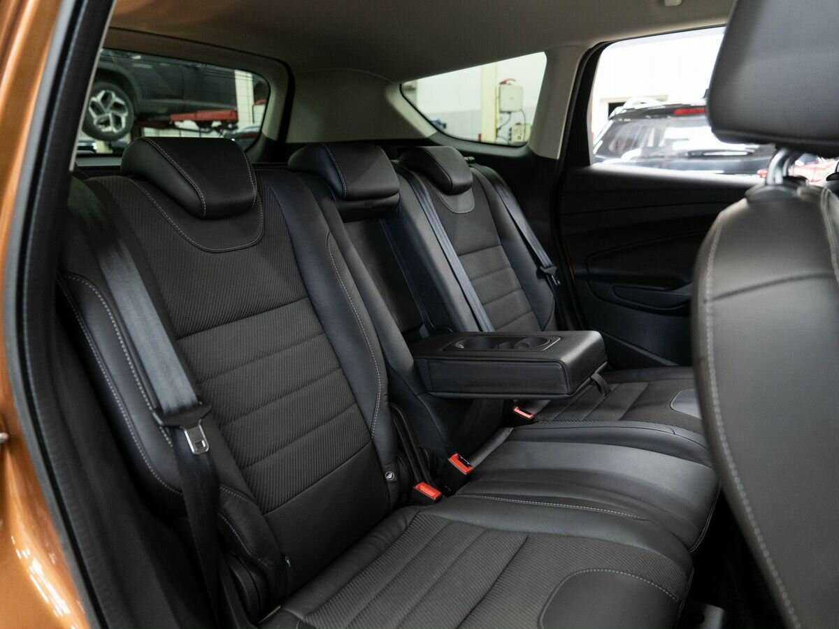 Ford Kuga 2013 года с пробегом. Фото: #7