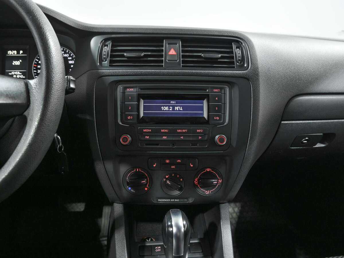 Volkswagen Jetta 2013 года с пробегом. Фото: #9