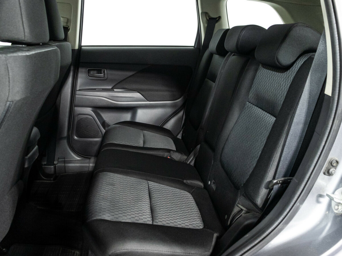 Mitsubishi Outlander 2013 года с пробегом. Фото: #9