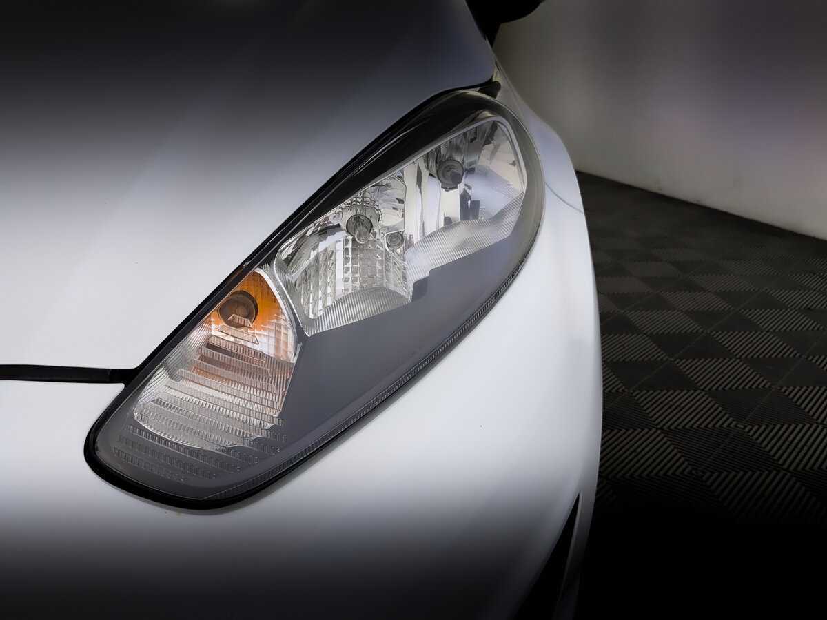 Ford Fiesta 2017 года с пробегом. Фото: #16